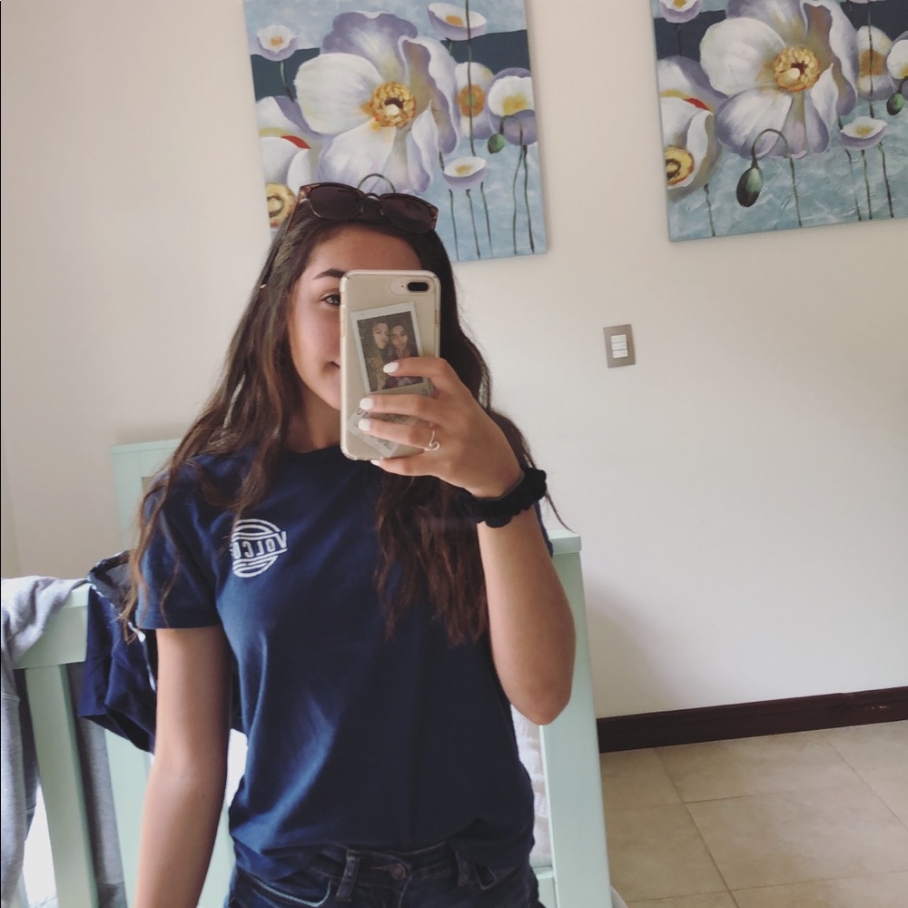 Meet your Posher, Elizabeth